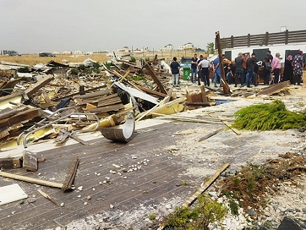 الاحتلال يهدم مساكن بالأغوار وينصب "كرافانات" قرب رام الله