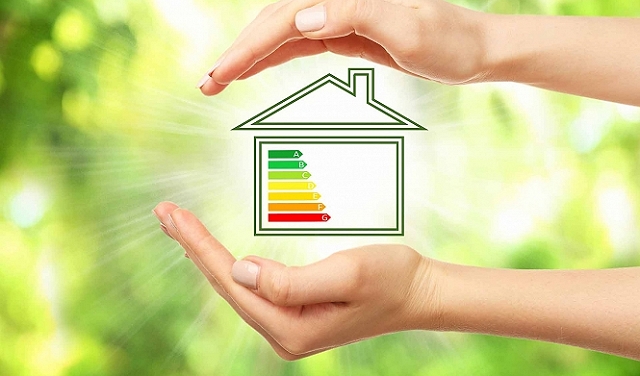 كيف تجعل منزلك أكثر كفاءة في استخدام الطاقة باستخدام تقنية المنزل الذكي؟