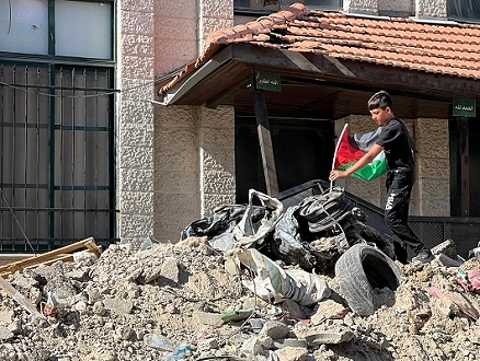 غالانت يزعم "تحقيق أهداف العمليّة بالكامل" في جنين ويقرّ: كان من الصعب أن نفاجِئ