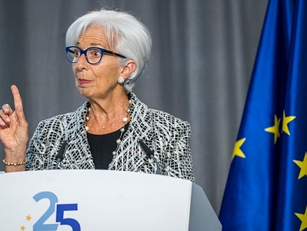 رئيسة البنك المركزي الأوروبي: "النساء مصدر إثراء للاقتصاد"