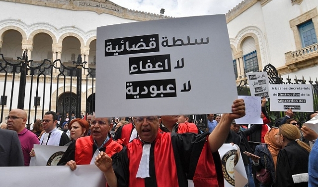 تونس: مطالبة بالإفراج عن موقوفين سياسيين بقضية 