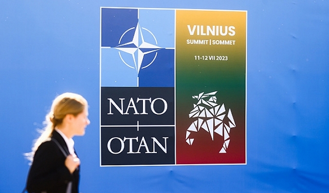 زعماء الناتو يناقشون عضوية أوكرانيا في التحالف  