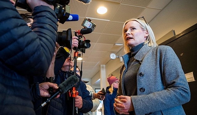 وزيرة فنلندية تعتذر عن تصريحات معادية للمهاجرين والإسلام
