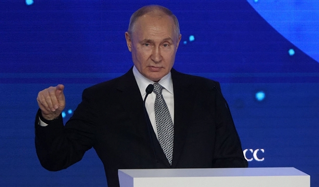 بوتين يلمح إلى إمكانية تعليق اتفاق تصدير الحبوب الأوكرانية