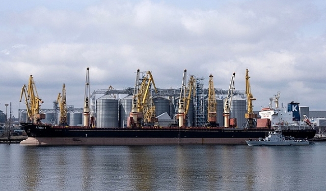بعد انتهاء صلاحية اتفاق تصدير الحبوب: روسيا تهاجم الموانئ بأوديسا  