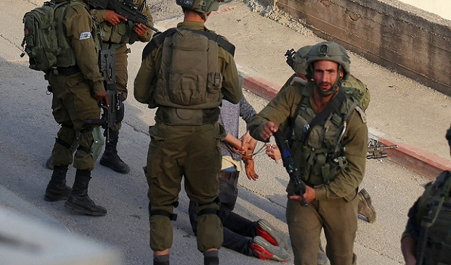 بيت لحم: الاحتلال يعتقل 3 شبان بزعم تنفيذ عملية طعن