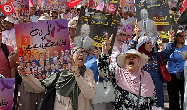 تونس: احتجاجات متواصلة للمعارضة بعد سنتين على احتكار سعيّد السلطات