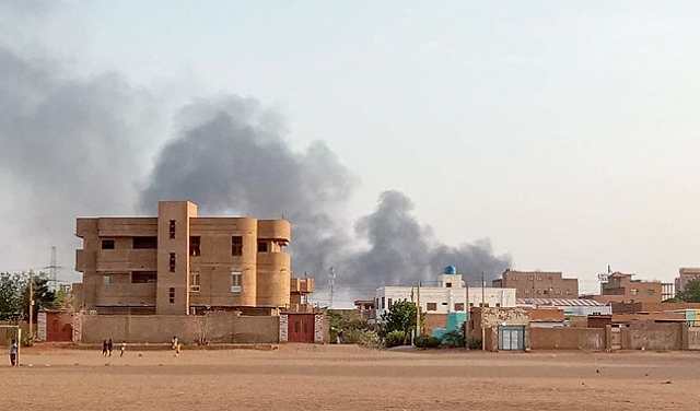 الجيش السودانيّ يعلن عودة وفده التفاوضيّ من السعوديّة للتشاور