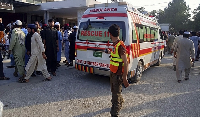 40 قتيلا على الأقلّ في تفجير انتحاريّ خلال تجمّع سياسيّ في باكستان
