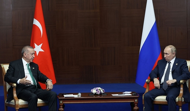 بوتين يطلب دعم تركيا لتصدير الحبوب الروسيّة في اتصال مع إردوغان
