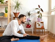 "اليوغا" للعقل والجسم: الفوائد والأوضاع الأساسية لممارستها في المنزل
