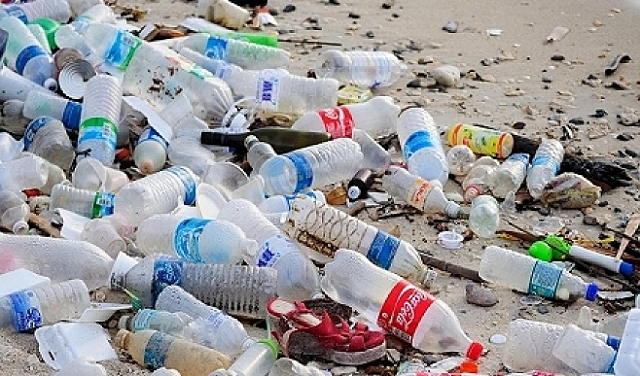 تأثير التلوث البلاستيكي على حياتنا: حلول لمستقبل أنظف