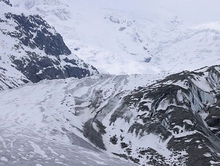 ثاني أكثر الأعوام سلبيّة: الأنهار الجليديّة السويسريّة تواصل ذوبانها