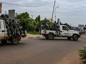 الاتحاد الإفريقيّ يعلّق عضويّة النيجر لكنّه يبدي تحفّظا إزاء تدخُّل عسكريّ