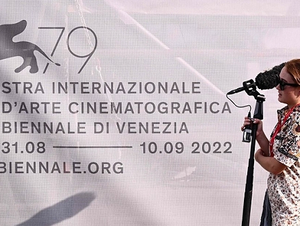 إضراب هوليوود يضعف من مهرجان البندقيّة السينمائيّ العالميّ