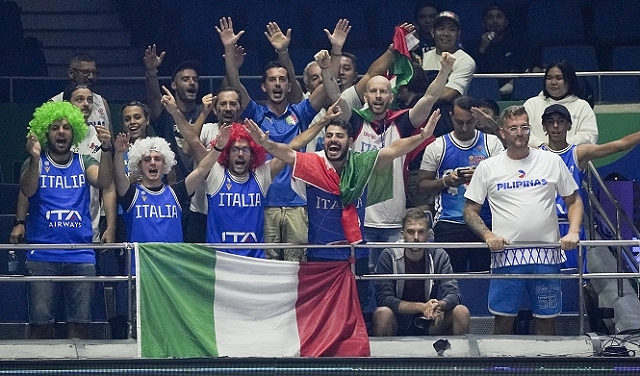 إيطاليا تصل إلى ربع نهائي كأس العالم لكرة السلة لأول مرة منذ 25 عاما