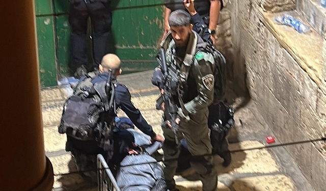 القدس المحتلة: اعتقال فلسطينية بمحاولة طعن شرطي بالبلدة القديمة