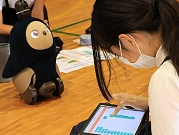 اليابان: روبوتات "تمثّل" التلاميذ داخل صفوفهم الدراسيّة عن بعد