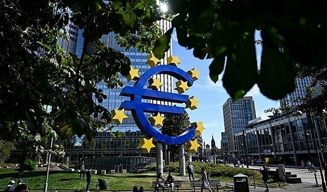 التضخّم في منطقة اليورو يتراجع إلى أدنى مستوياته في عامين