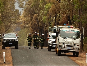 أستراليا: حرائق الغابات تضطرّ المئات إلى الفرار من عدّة بلدات