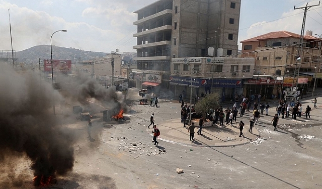 مواجهات مع الاحتلال في حوّارة: 84 مصابا بينهم بالرصاص الحيّ و13 معتقَلا