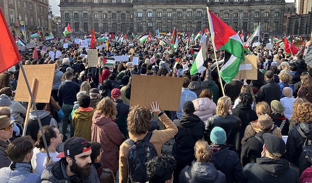 الآلاف يتظاهرون في أمستردام دعمًا لغزّة