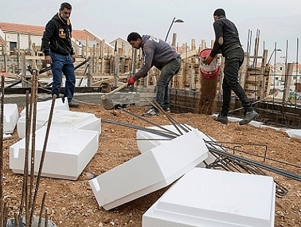 العمال العرب.. ضحايا الكراهية والعداء على خلفية الحرب على غزة