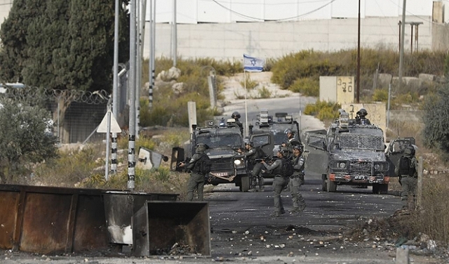 الضفة: إصابة حرجة برصاص الاحتلال بالعروب وإصابات باشتباكات في مخيم عسكر