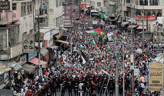 مظاهرات في عدة دول مطالبة بوقف العدوان على غزة ومنددة بالصمت الدولي