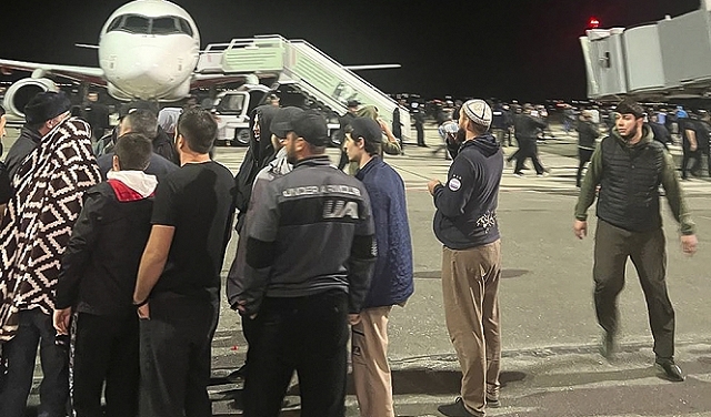 اقتحام المطار في داغستان بعد قدوم طائرة من إسرائيل: توقيف ستين شخصا وإصابة عناصر شرطة 