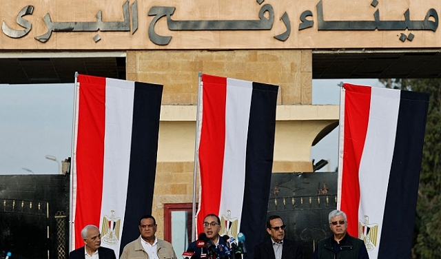 تقرير: مصر تستعد لاستقبال جرحى من غزة عبر معبر رفح الأربعاء
