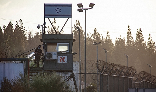 الاحتلال يستعين بسجناء يهود للاعتداء على أسرى في مجيدو