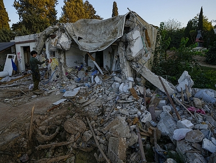 قياديون في حماس: "أعدنا القضية الفلسطينية للطاولة ونأمل بحرب دائمة"