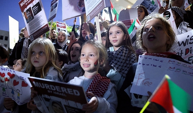 عمّان: مسيرة للأطفال دعمًا وتضامنًا لأقرانهم في غزّة
