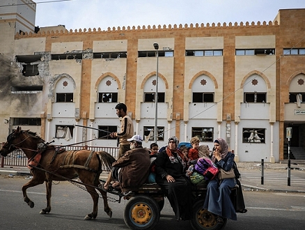 الحرب على غزة: غياب الوقود يعيد القطاع إلى الحياة البدائيّة