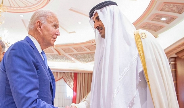 أمير قطر وبايدن يبحثان الأوضاع في غزة وملف الرهائن والمساعدات الإنسانية