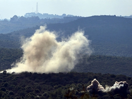 حزب الله يستهدف مواقع عسكرية للاحتلال.. والجيش الإسرائيلي يدعي "تدمير منظومة صواريخ أرض جو"