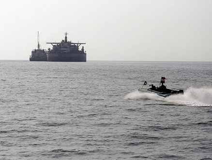 اختطاف سفينة يملكها إسرائيلي بالبحر الأحمر على يد الحوثيين
