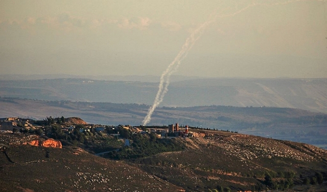 الاحتلال يقصف جنوبي لبنان.. وحزب الله يعلن مهاجمة أهداف إسرائيلية