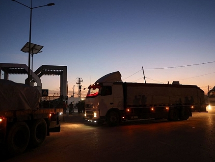 غزة: إدخال 196 شاحنة من المساعدات الإنسانية بينها وصلت إلى شمالي القطاع