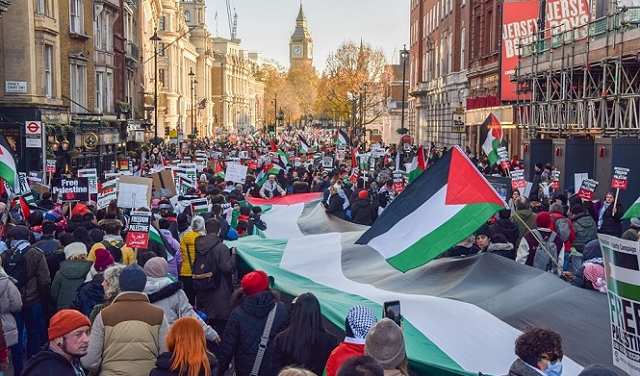 بمناسبة اليوم العالمي للتضامن مع الشعب الفلسطيني.. حماس تدعو العالم لتكثيف المظاهرات ضد الحرب