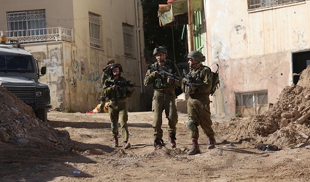 5 إصابات برصاص الاحتلال في مخيم جنين.. اشتباكات مسلحة متواصلة