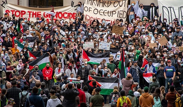 حيرة حرية التعبير: الجامعات الأميركية بين تهديدات المتبرعين والحركات الطلابية الداعمة لفلسطين