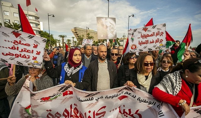 تونس: آلاف المعلّمين ينضمّون للإضراب العامّ تضامنًا مع غزّة