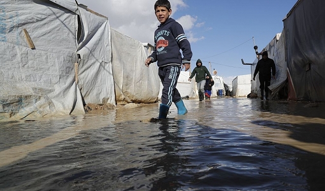 مصرع 4 أطفال سوريين بانهيار تربة في لبنان