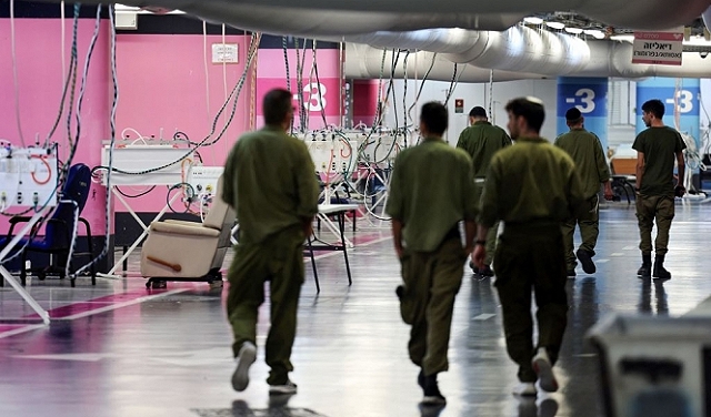 نقابة الأطباء تطالب بتسهيلات للطلاب الذي يشاركون في الحرب على غزة