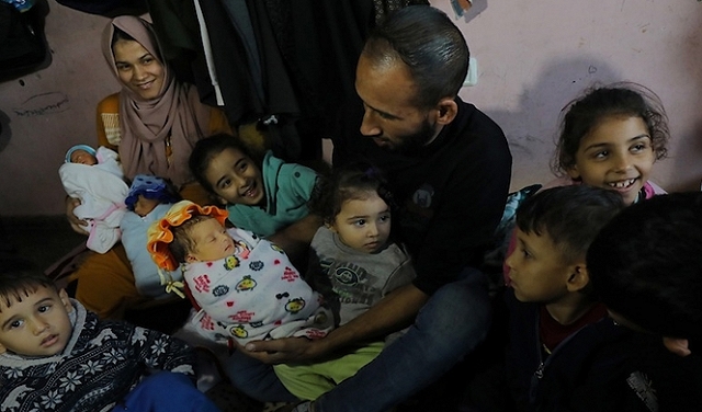 تحت القصف الإسرائيليّ المتواصل: سيّدة من غزّة تنجب 4 توائم في ولادة مبكّرة