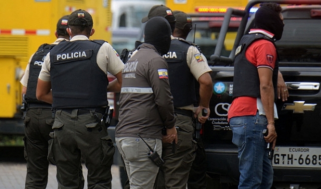 الإكوادور: إعلان حال 
