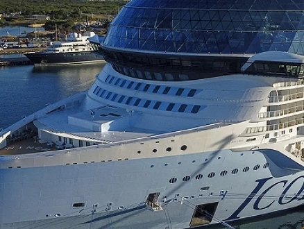 انطلاق أكبر سفينة سياحيّة في العالم من ميامي
