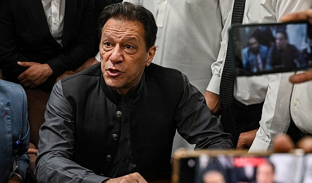 السجن 10 أعوام لرئيس الوزراء الباكستاني السابق عمران خان 